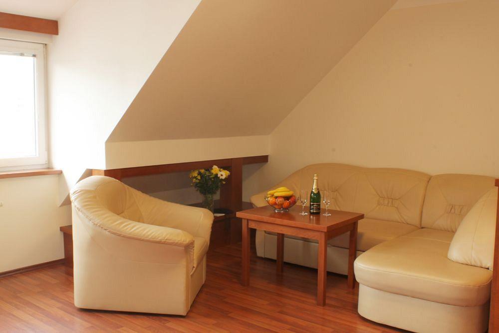 Hotel Popelka Πράγα Εξωτερικό φωτογραφία