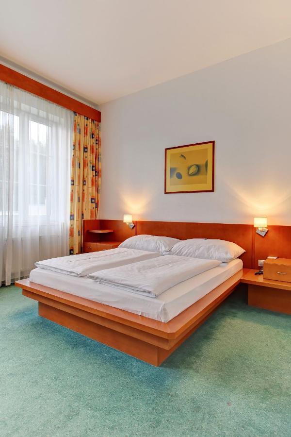 Hotel Popelka Πράγα Εξωτερικό φωτογραφία