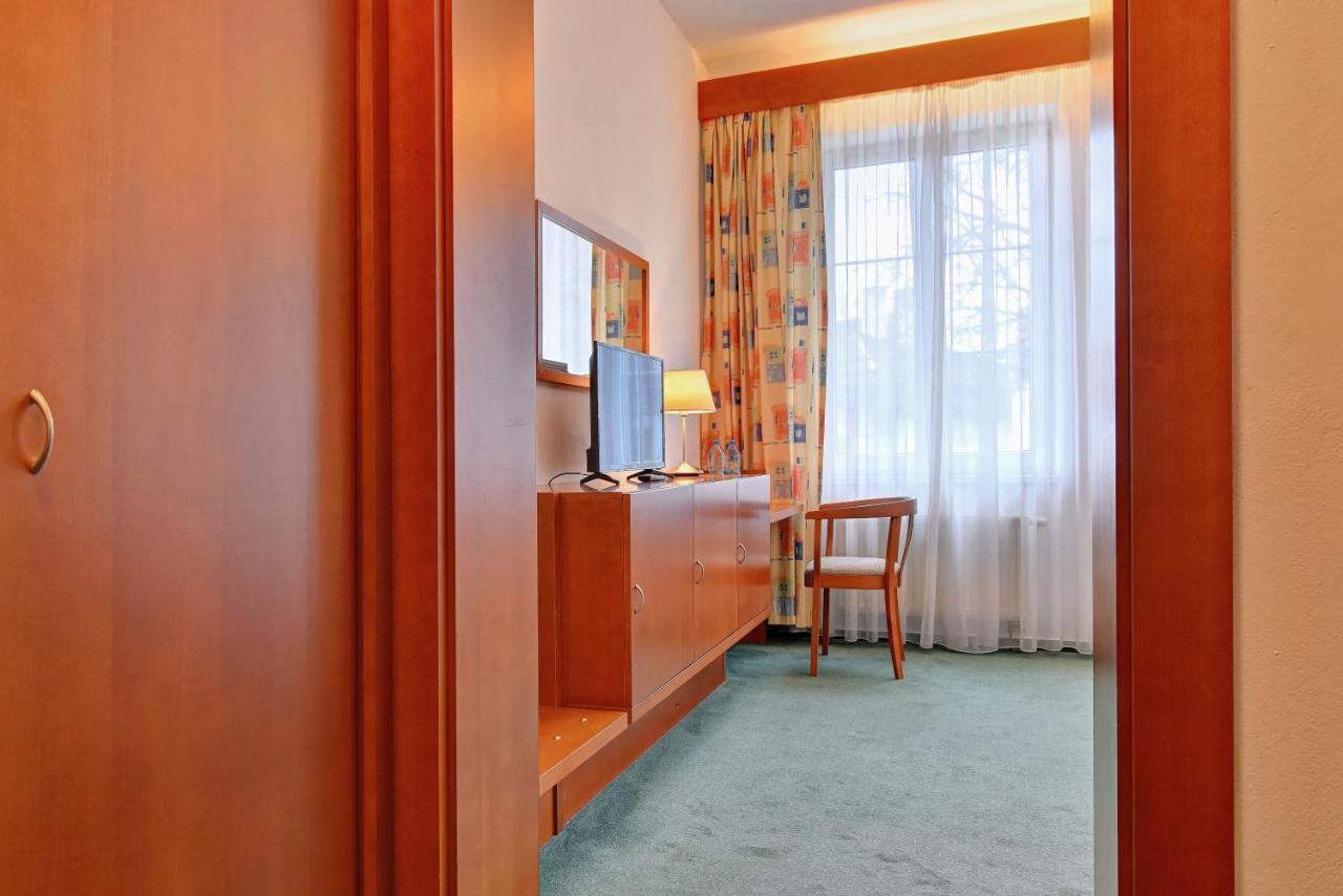 Hotel Popelka Πράγα Εξωτερικό φωτογραφία