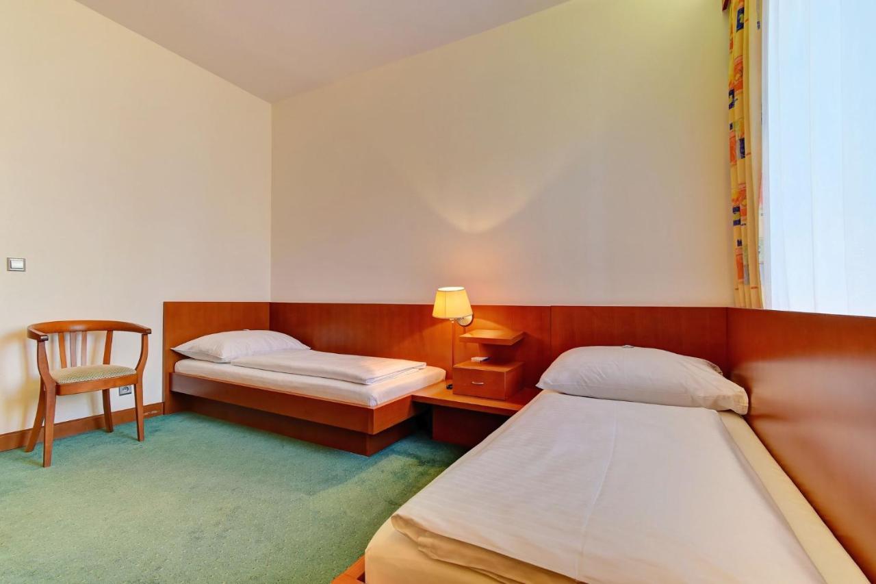 Hotel Popelka Πράγα Εξωτερικό φωτογραφία